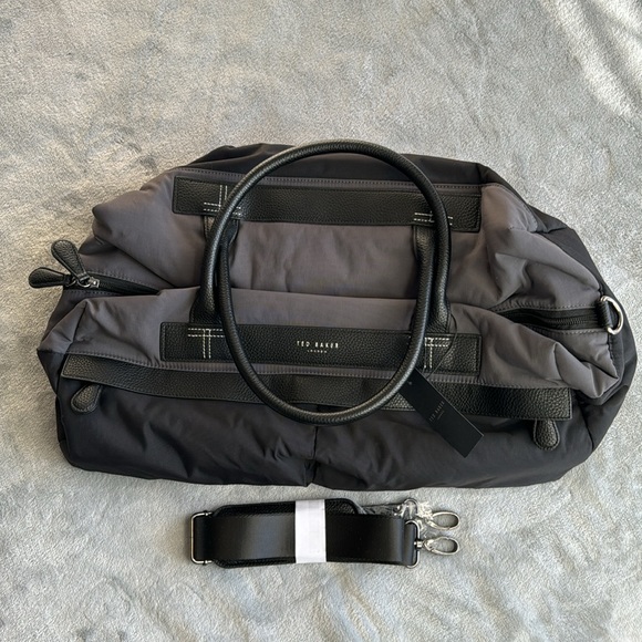 🎯NWT Ted Baker London Plier Nylon Holdall Duffle Bag Black Gray - Picture 5 of 16